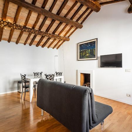 Pavone Centre Romantic Apartment Esterno foto