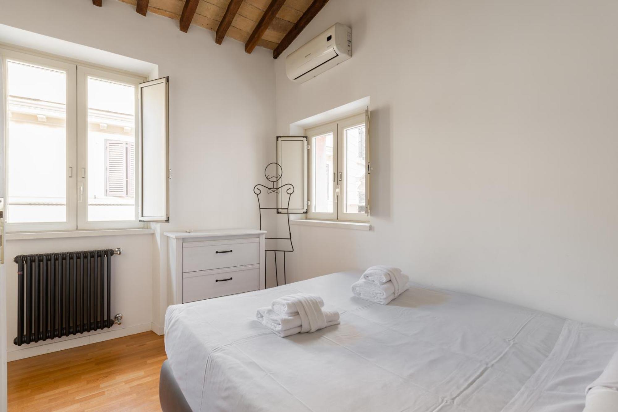 Pavone Centre Romantic Apartment Esterno foto